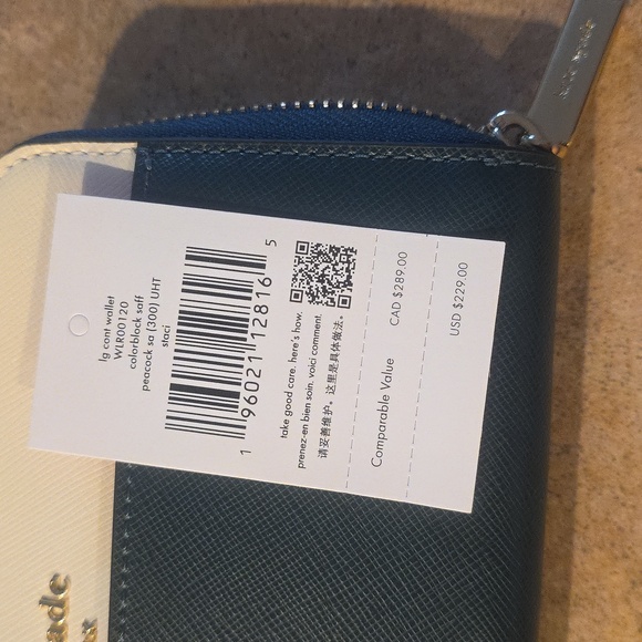 Kate Spade Dark Green and Cream Zip Wallet - Picture 2 of 4